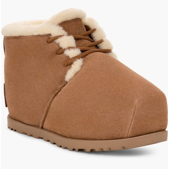 Ugg Boots - Picture 1 of 11